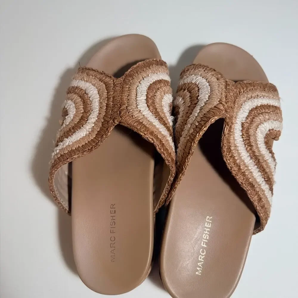 Marc Fisher Erim Sandal
